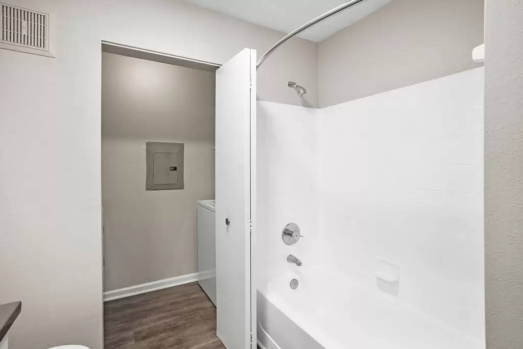 Property Image 76