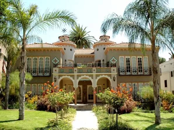Property Image 1