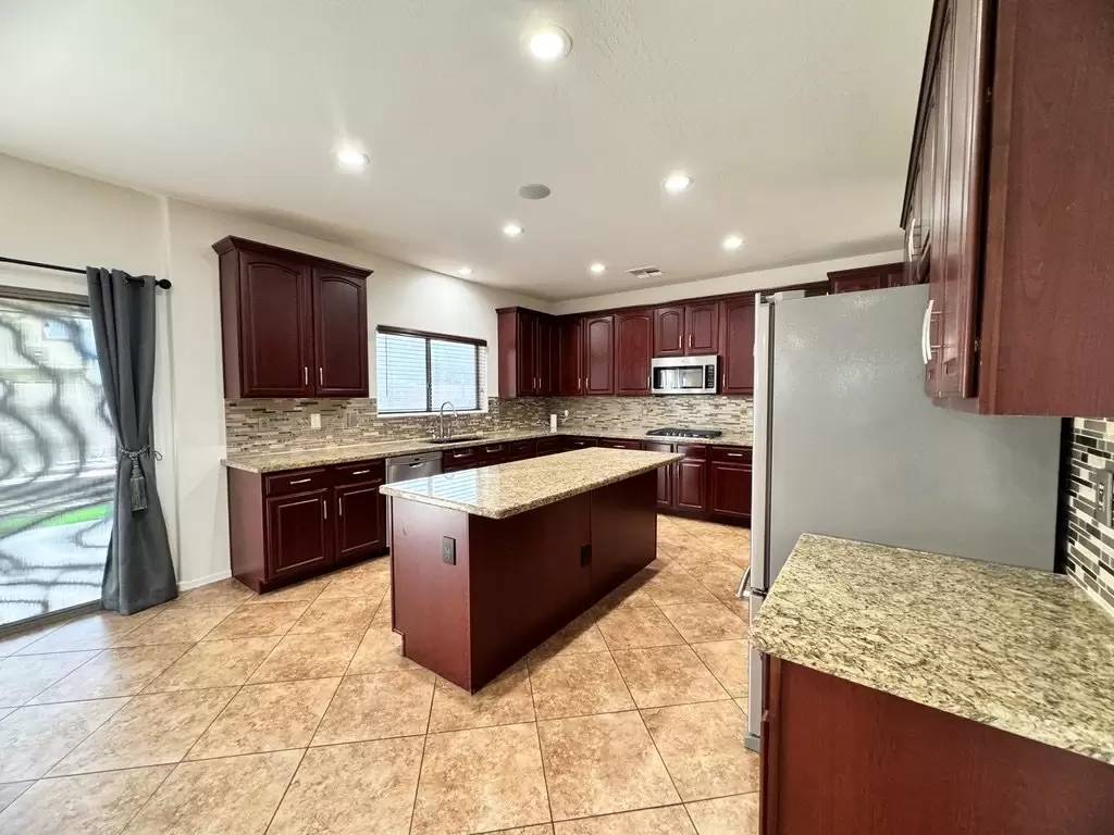 Property Image 46