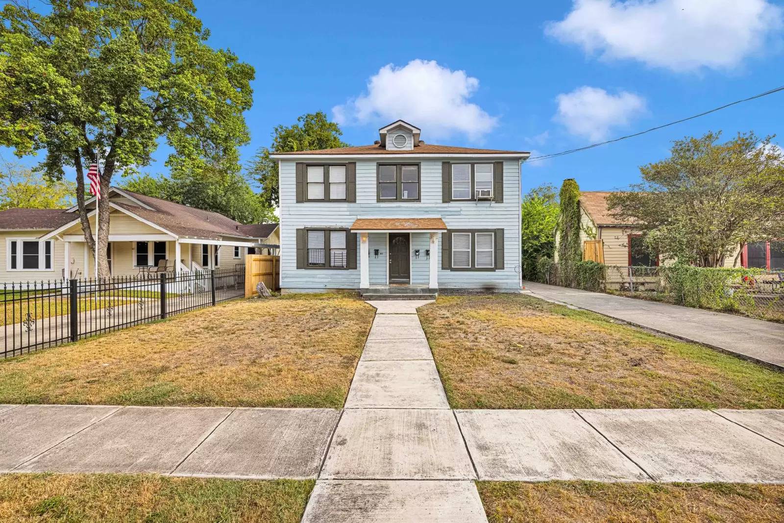 Property Image 1