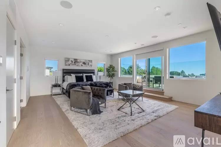 Property Image 94