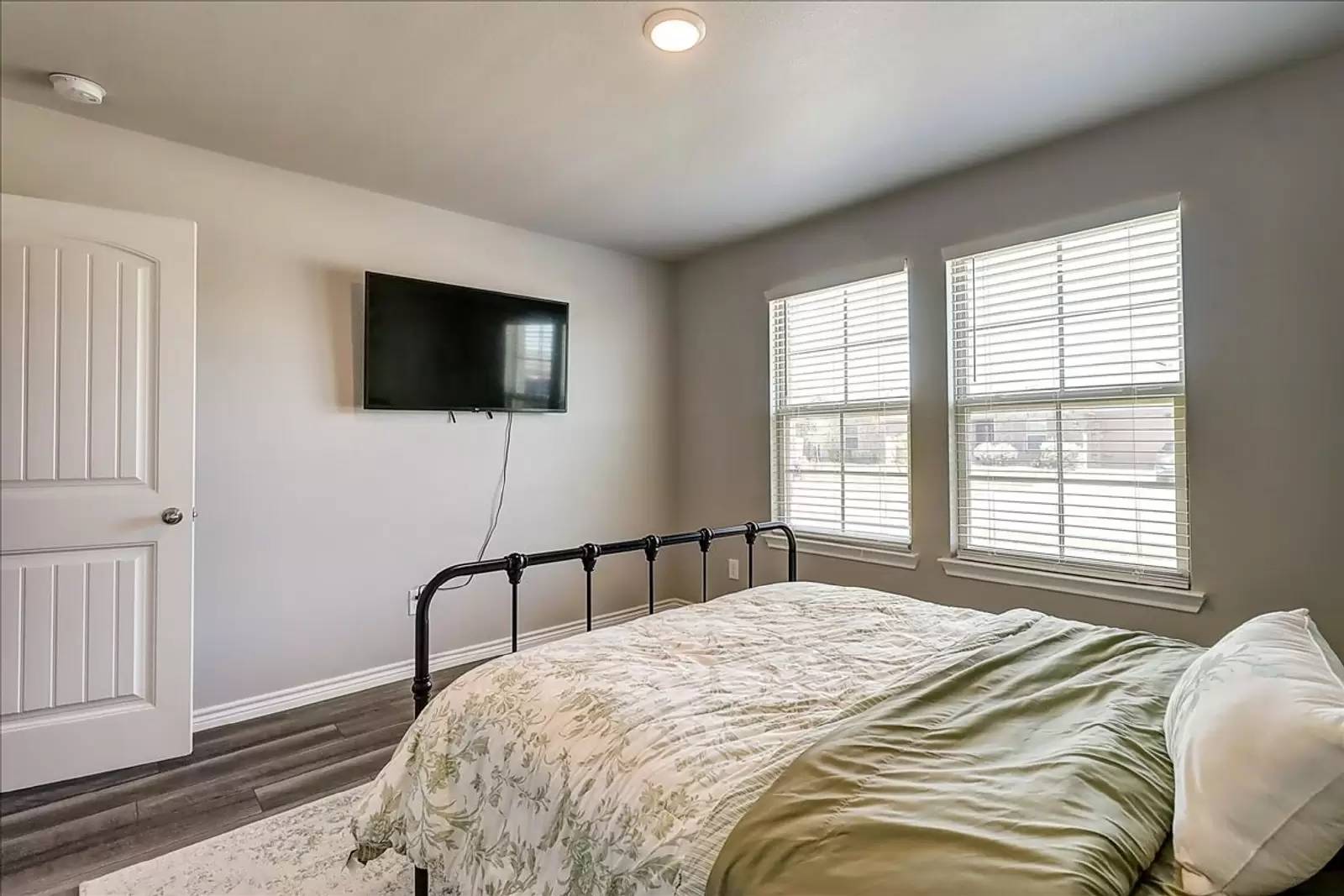 Property Image 43