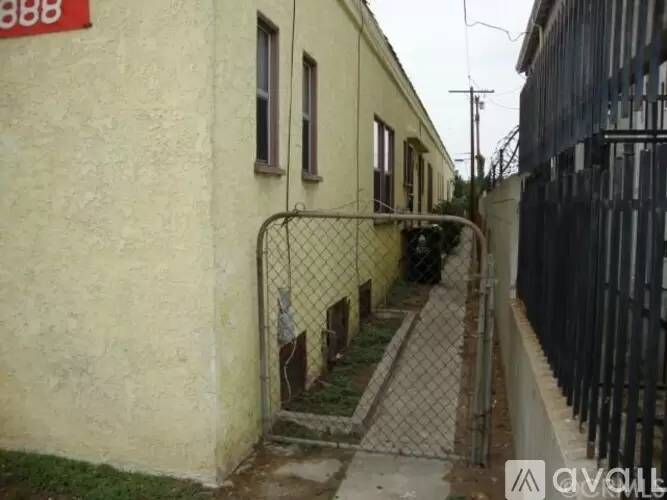 Property Image 4