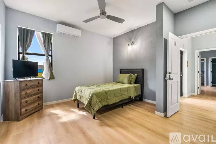 Property Image 11