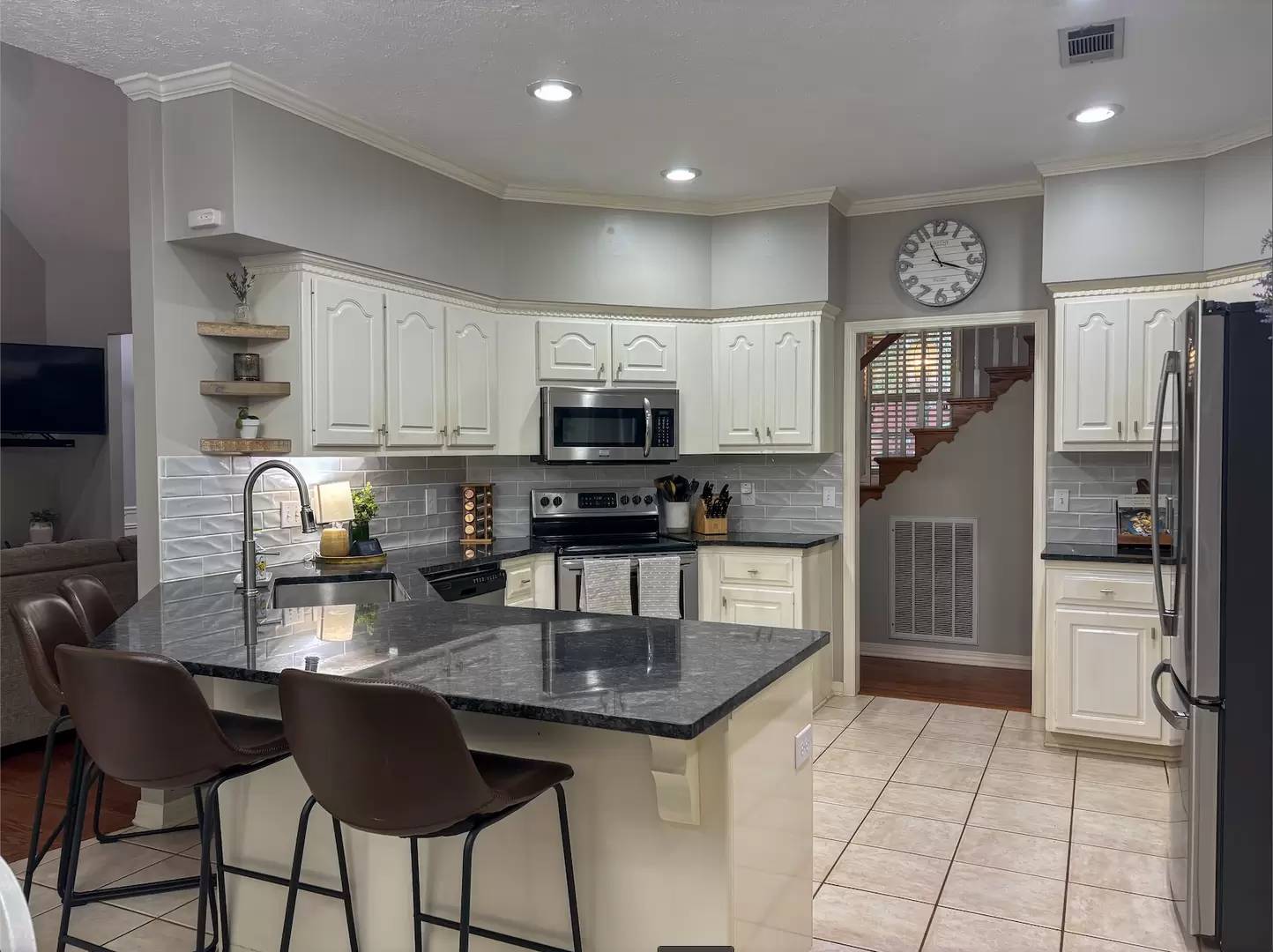 Property Image 16