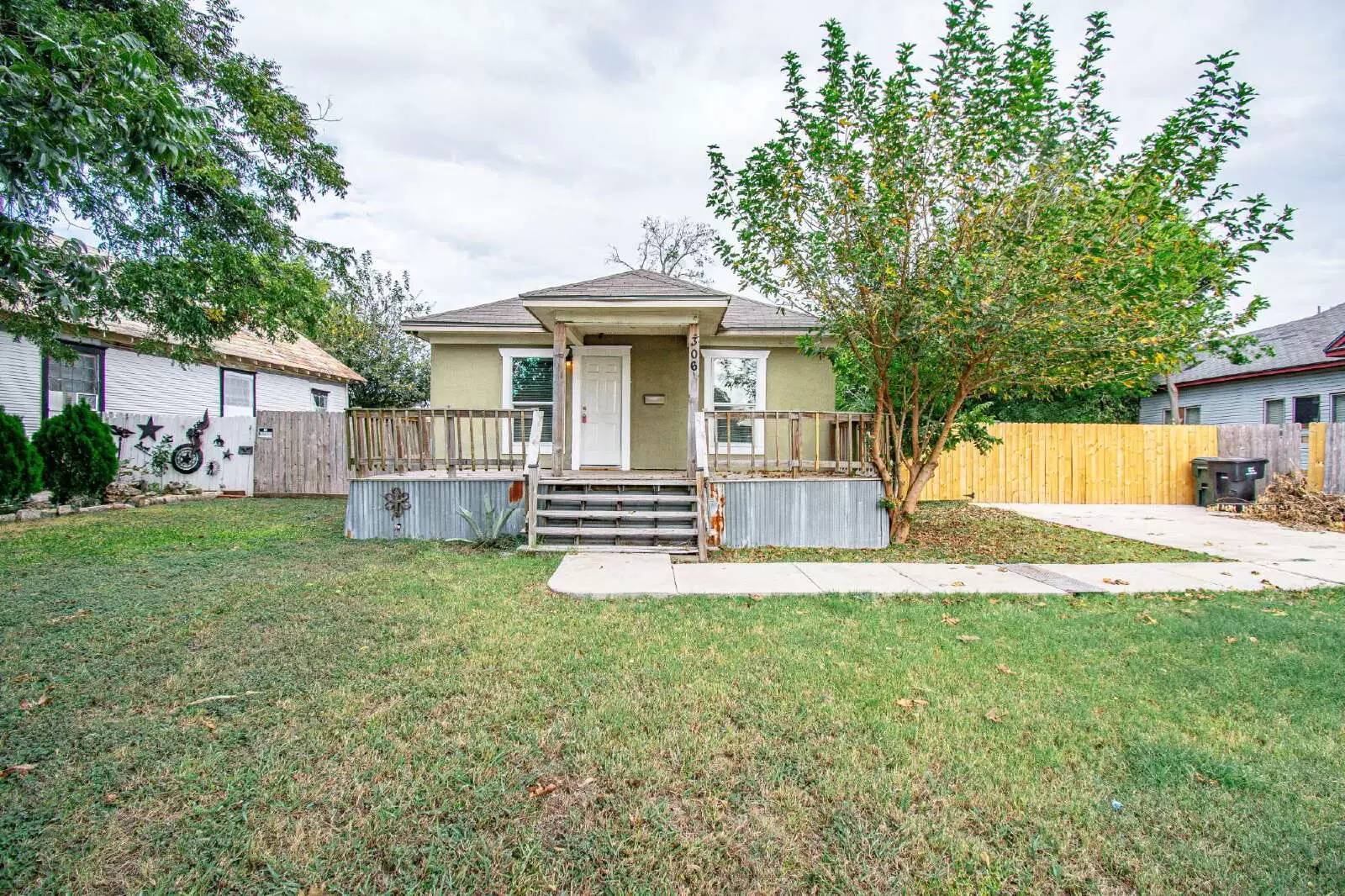 Property Image 1