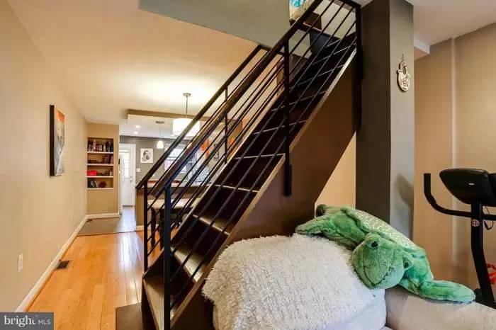 Property Image 6