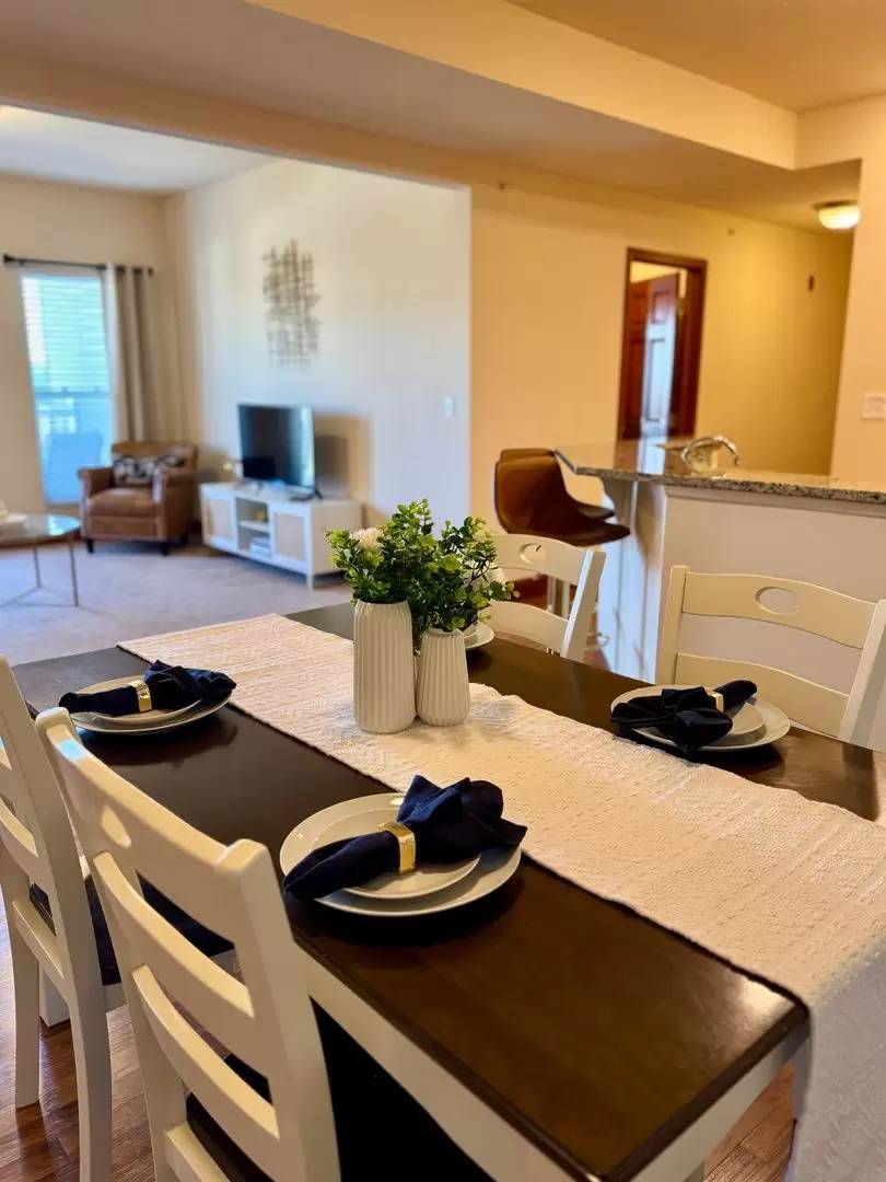 Property Image 100