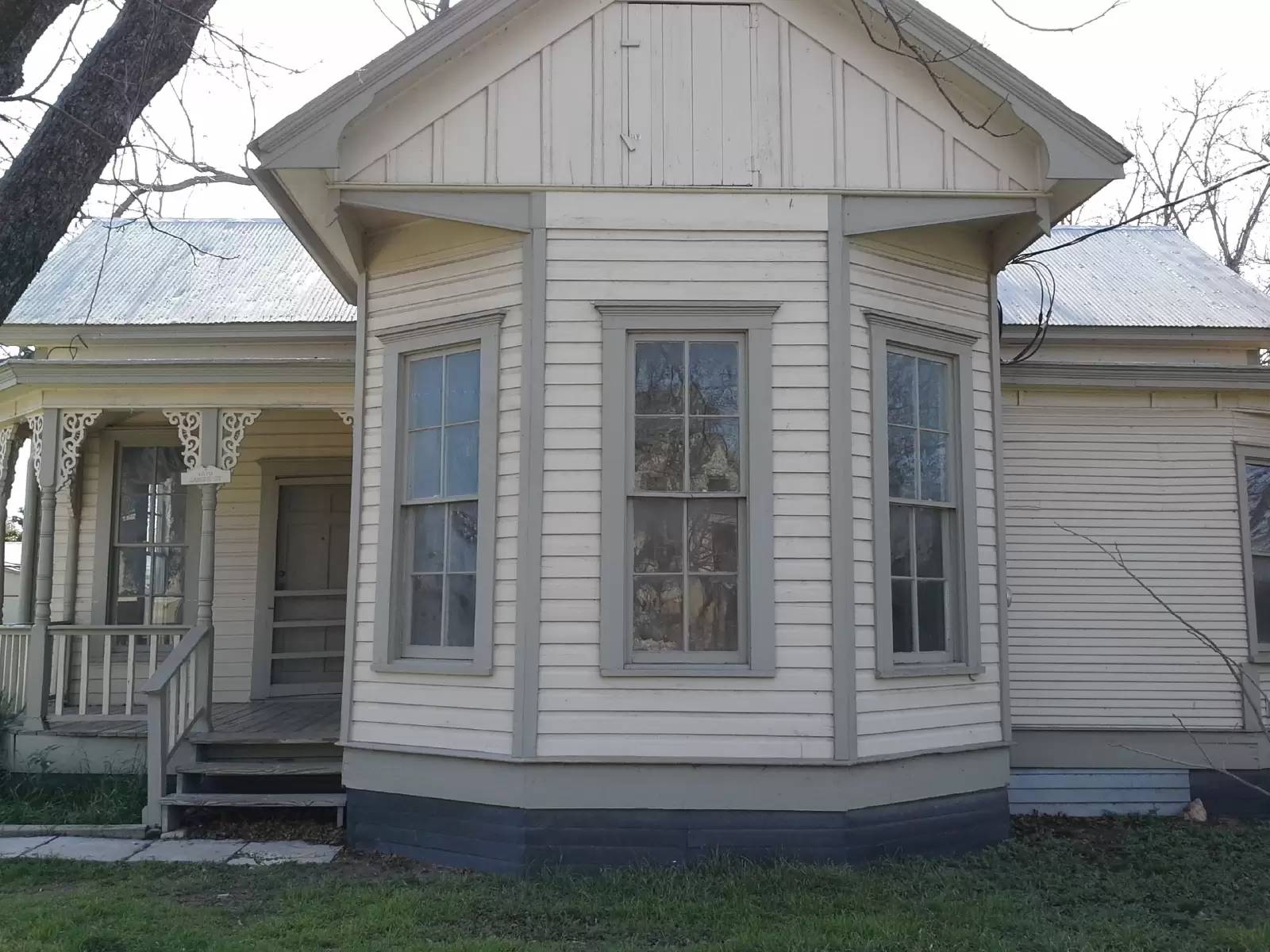 Property Image 1