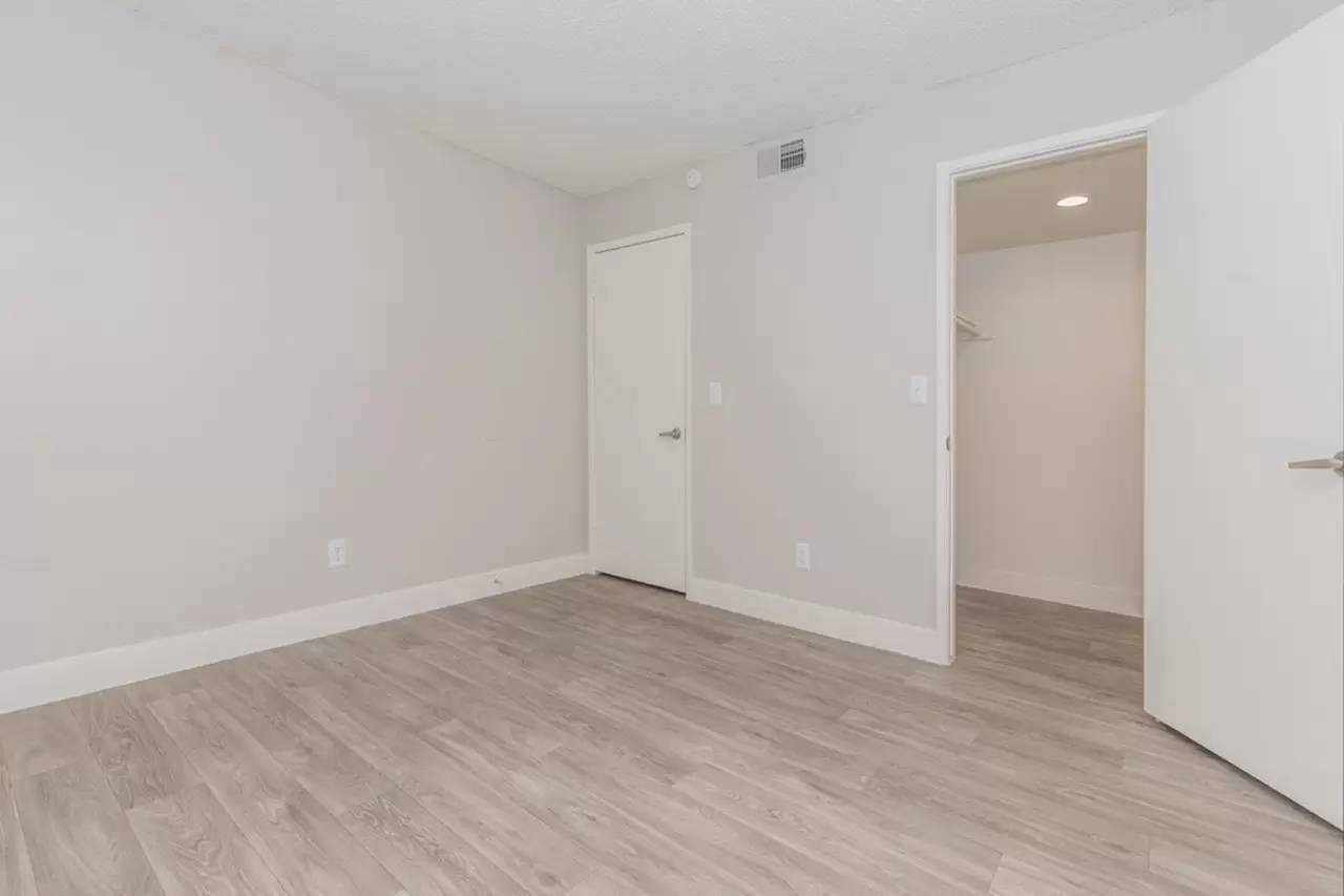 Property Image 82