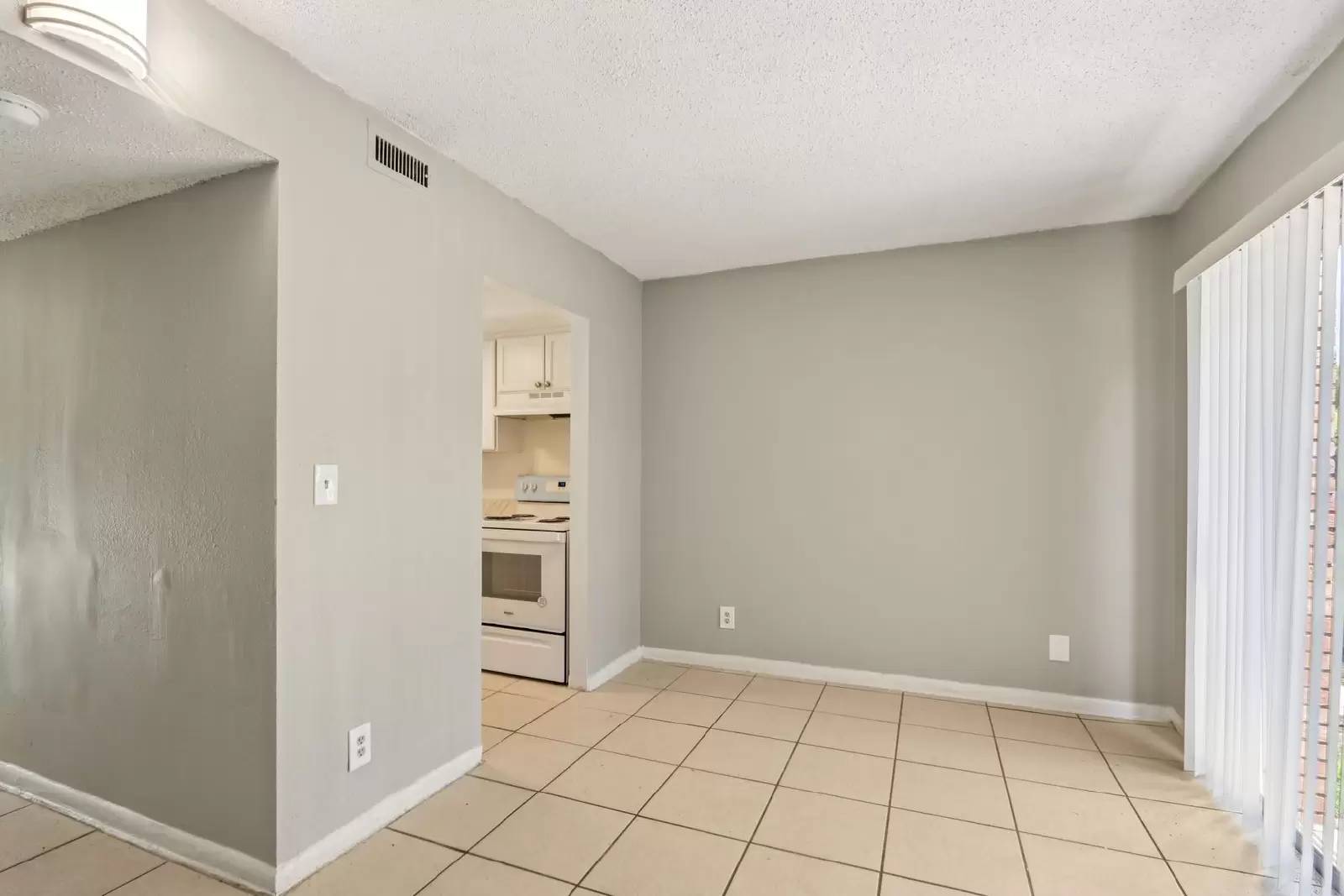Property Image 100
