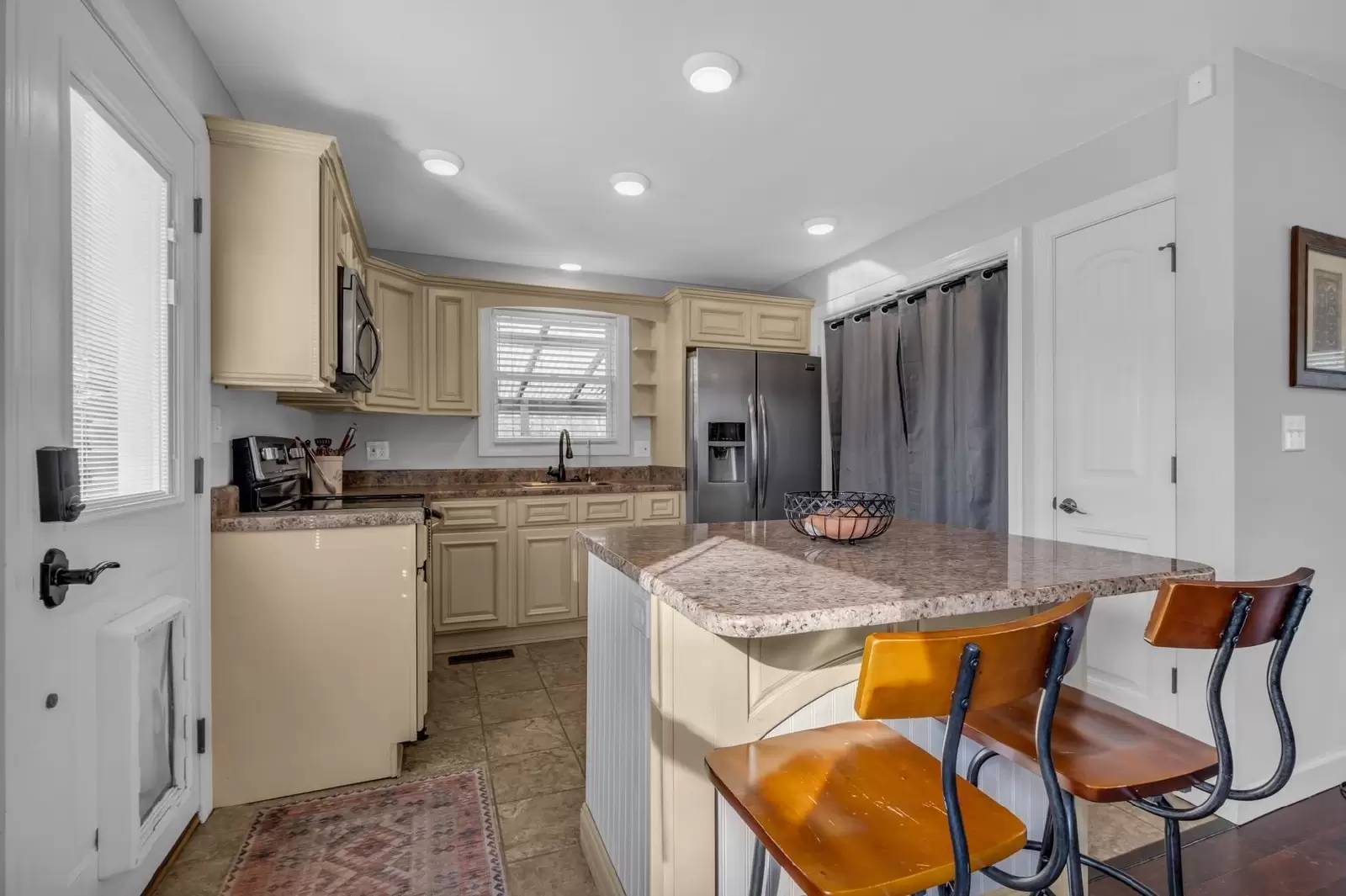 Property Image 9
