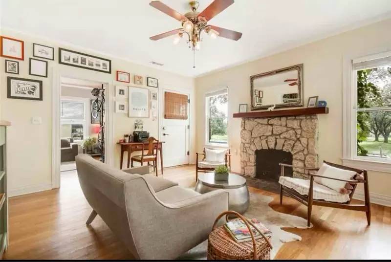 Property Image 6