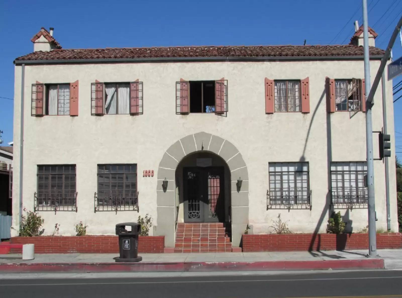 Property Image 1
