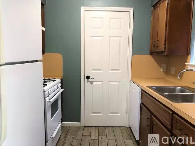 Property Image 6