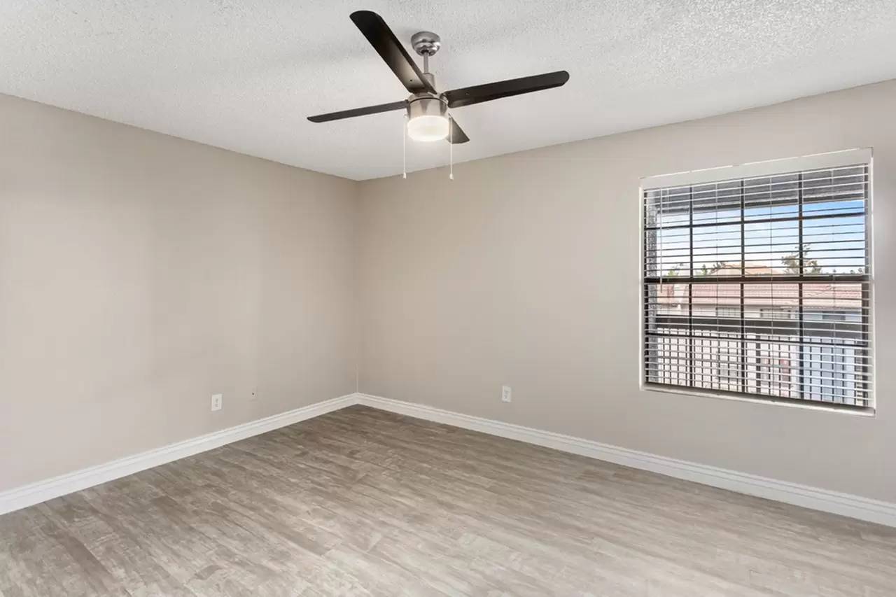 Property Image 104