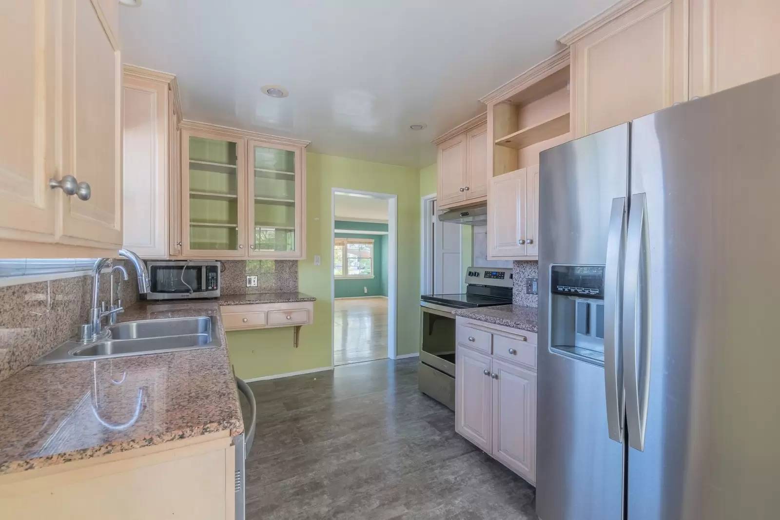 Property Image 37