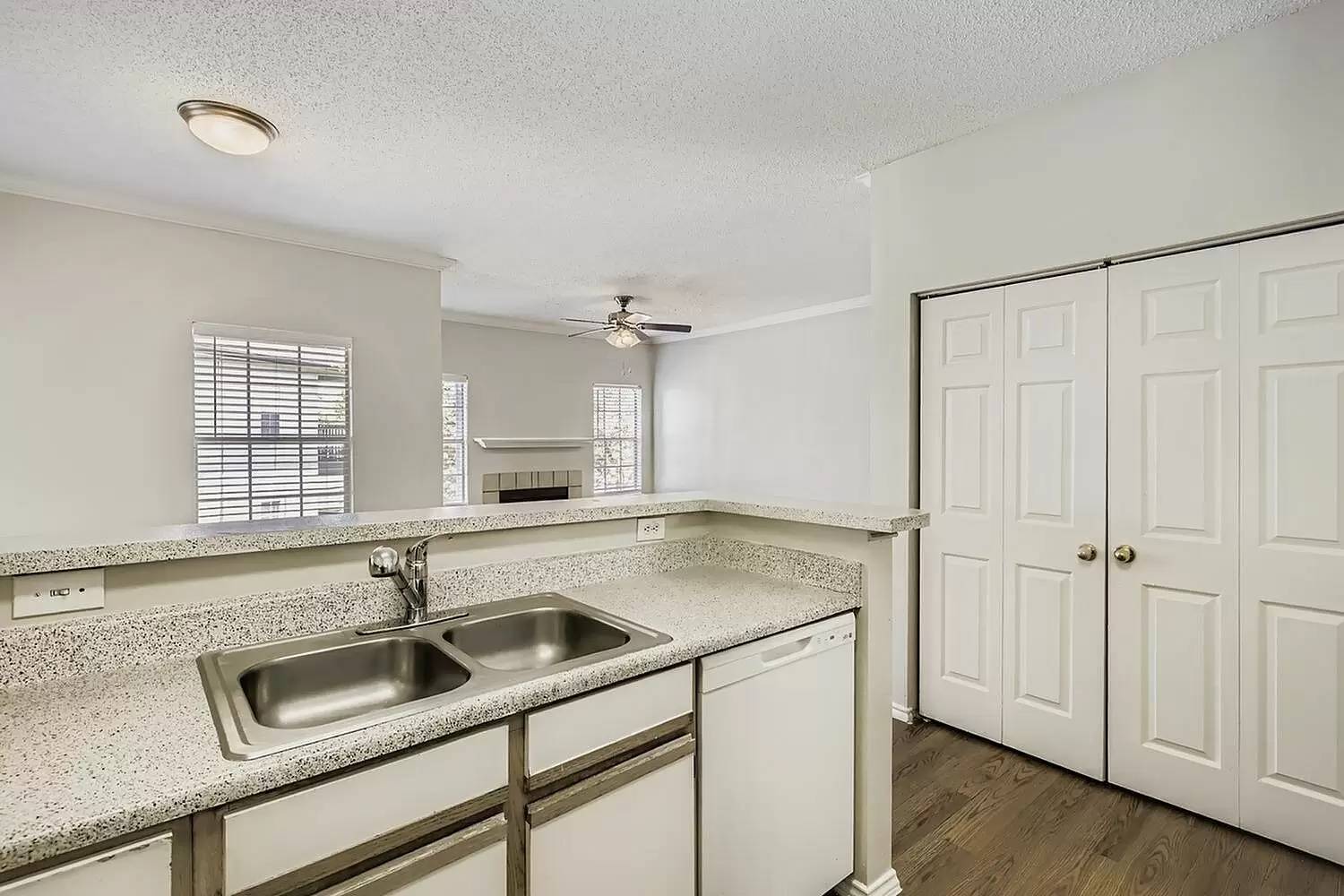 Property Image 62
