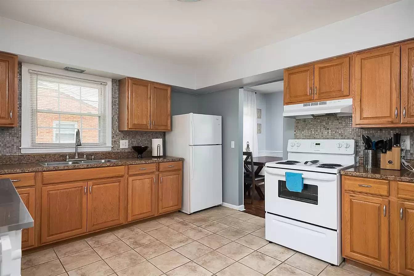 Property Image 6