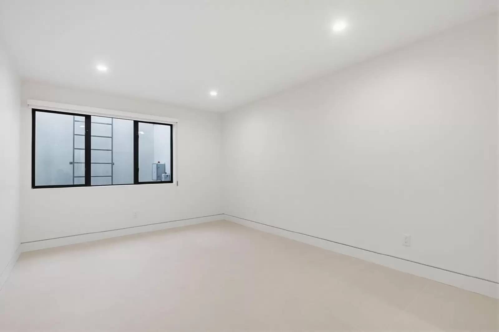 Property Image 76