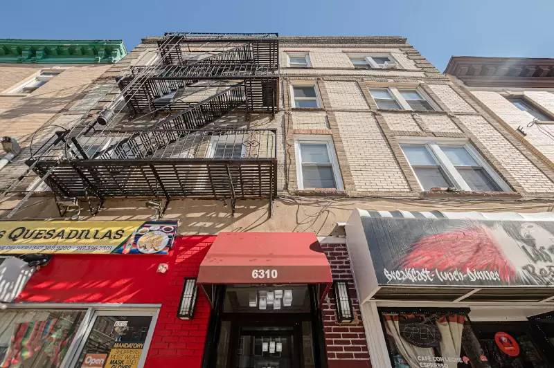 Property Image 1