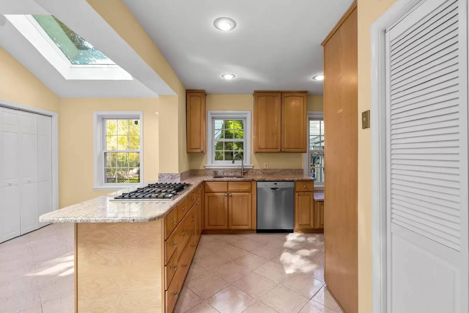 Property Image 11