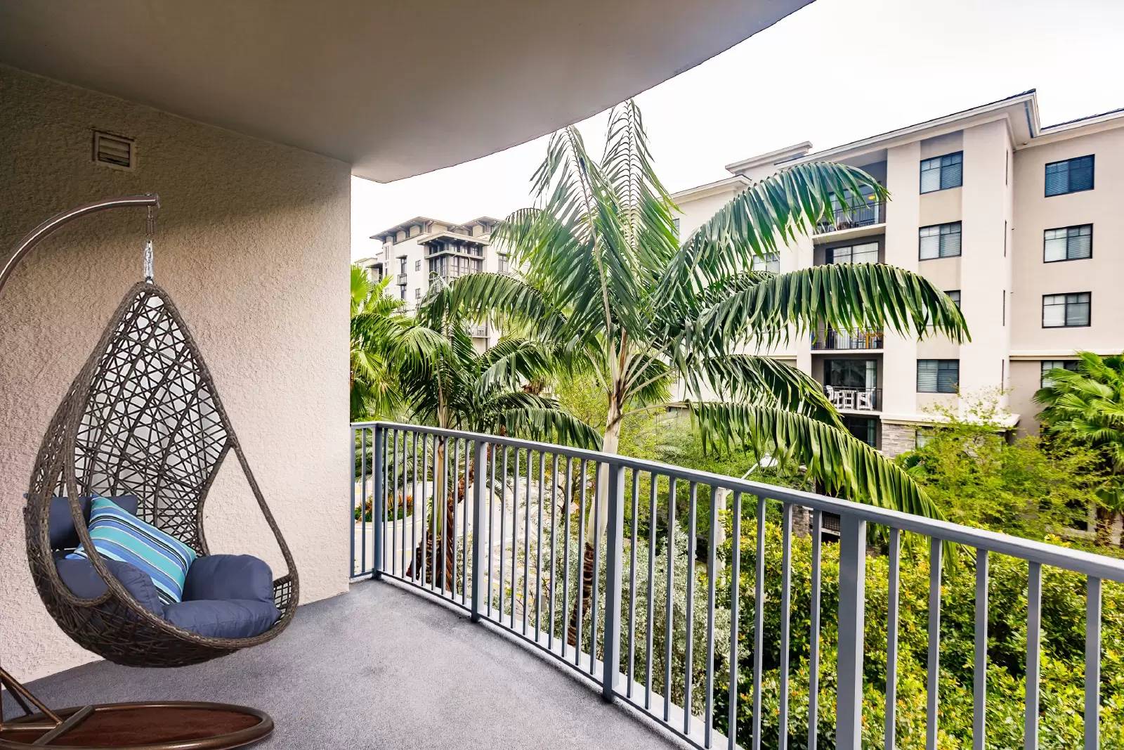 Property Image 100