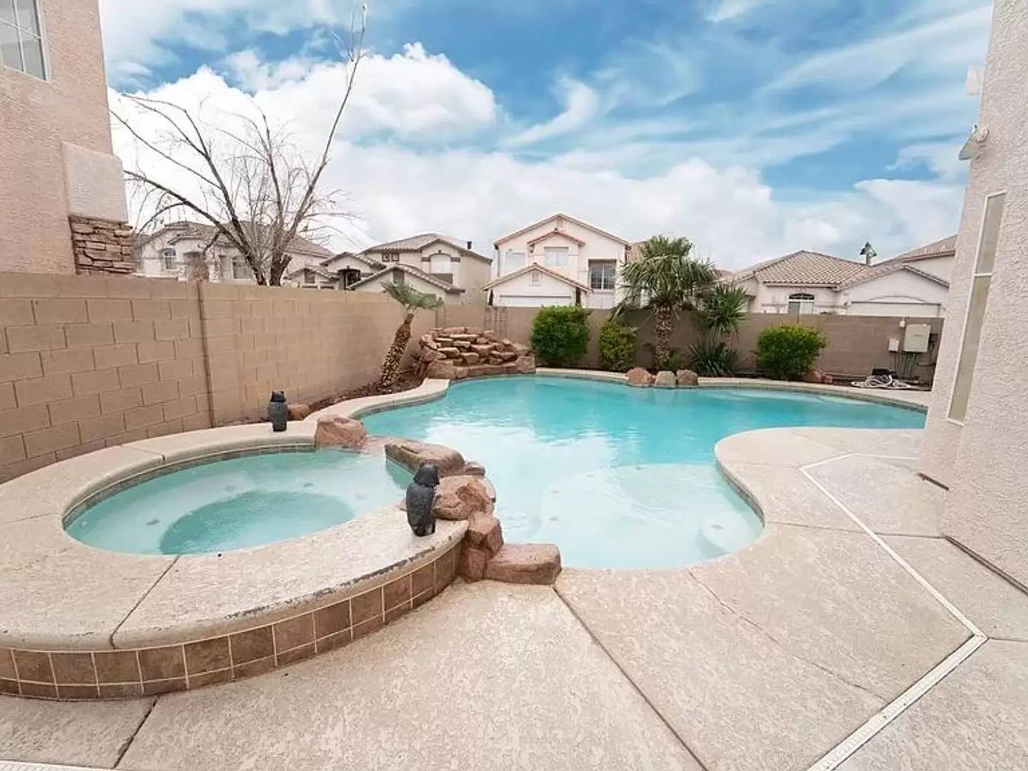 Property Image 16