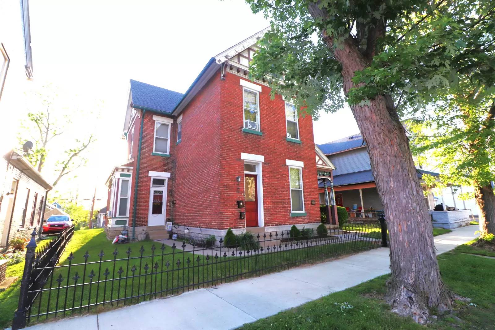 Property Image 4