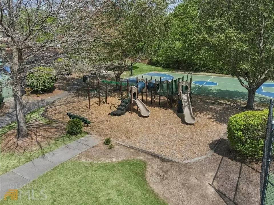 Property Image 37