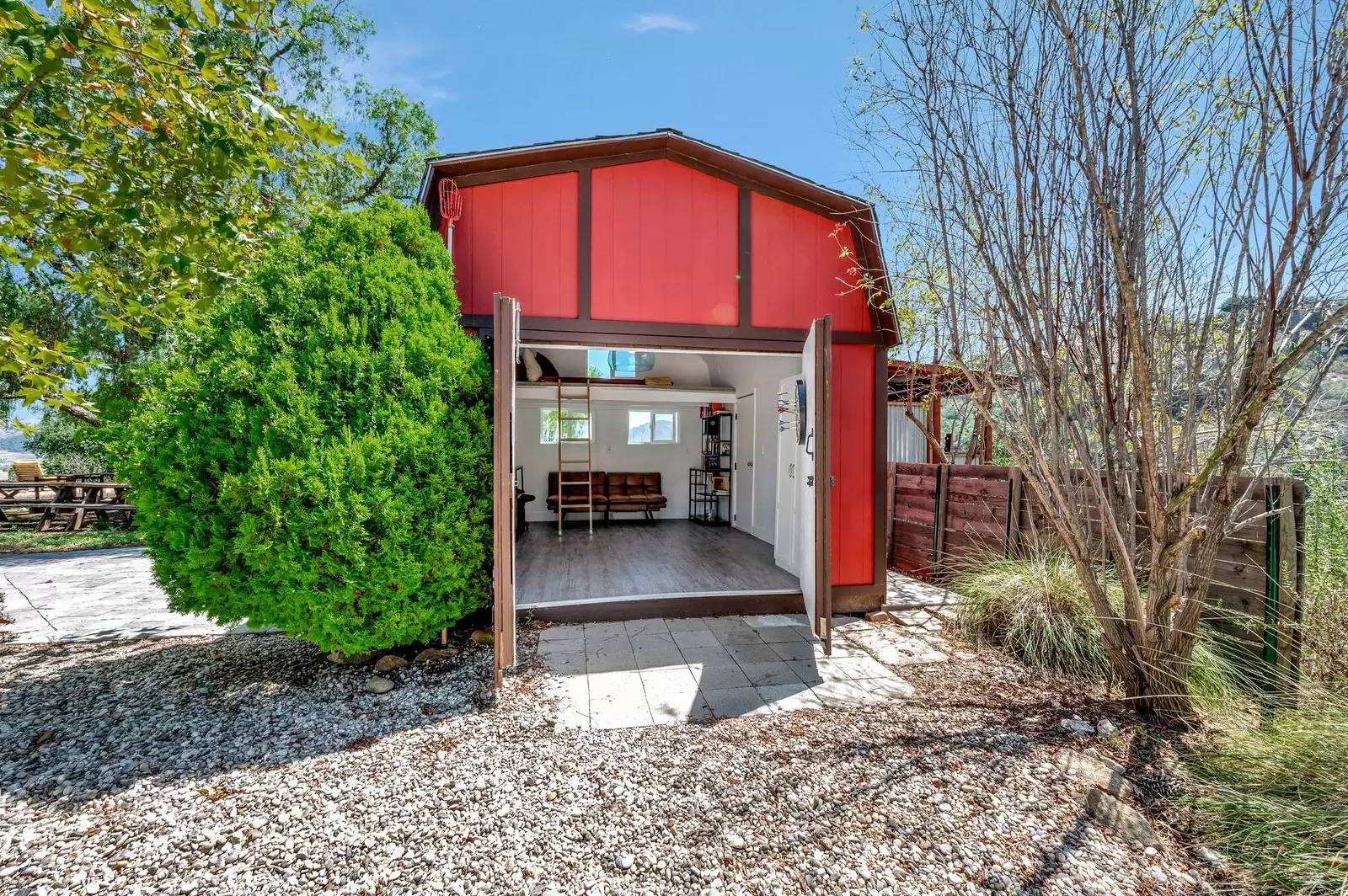 Property Image 32