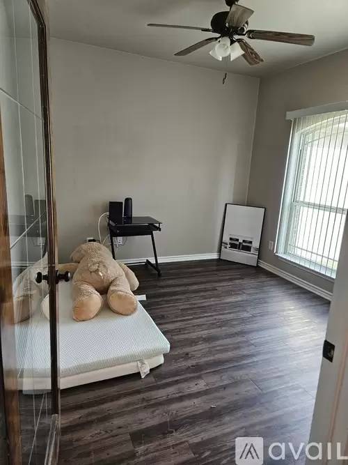 Property Image 28