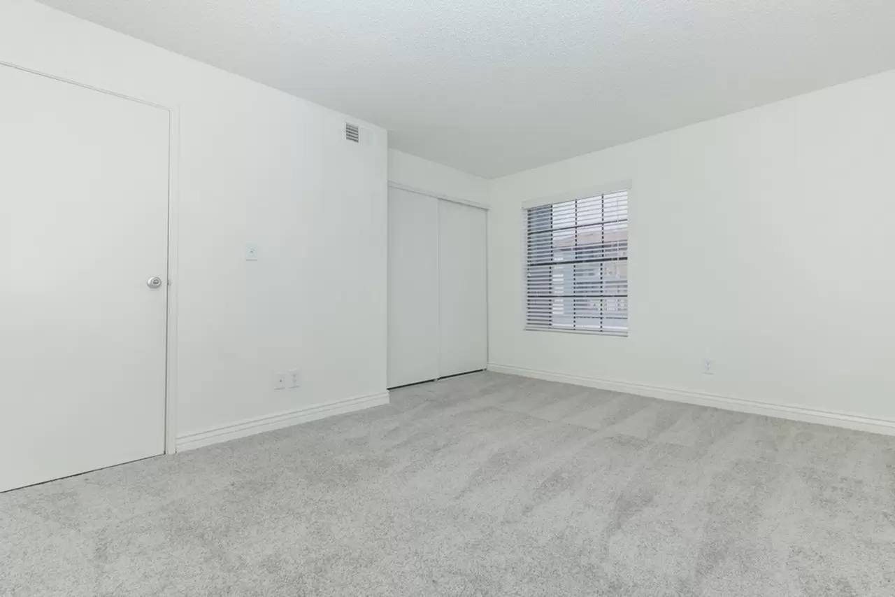Property Image 80