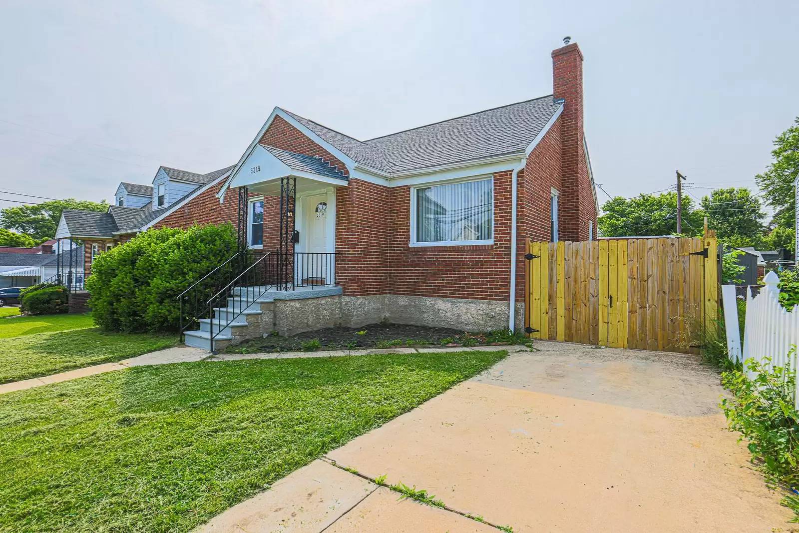 Property Image 4