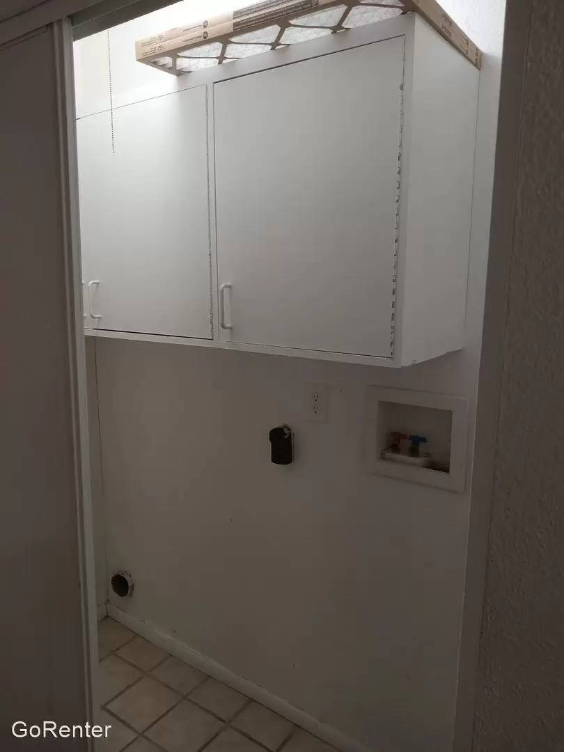 Property Image 100