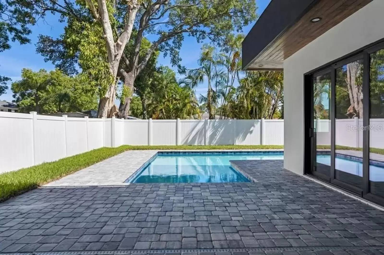 Property Image 63