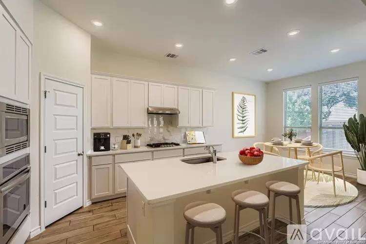 Property Image 9