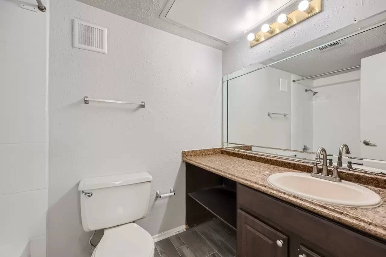 Property Image 108