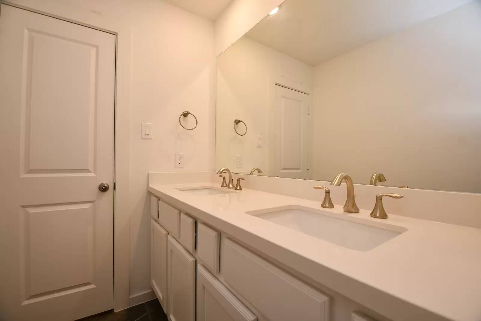 Property Image 75