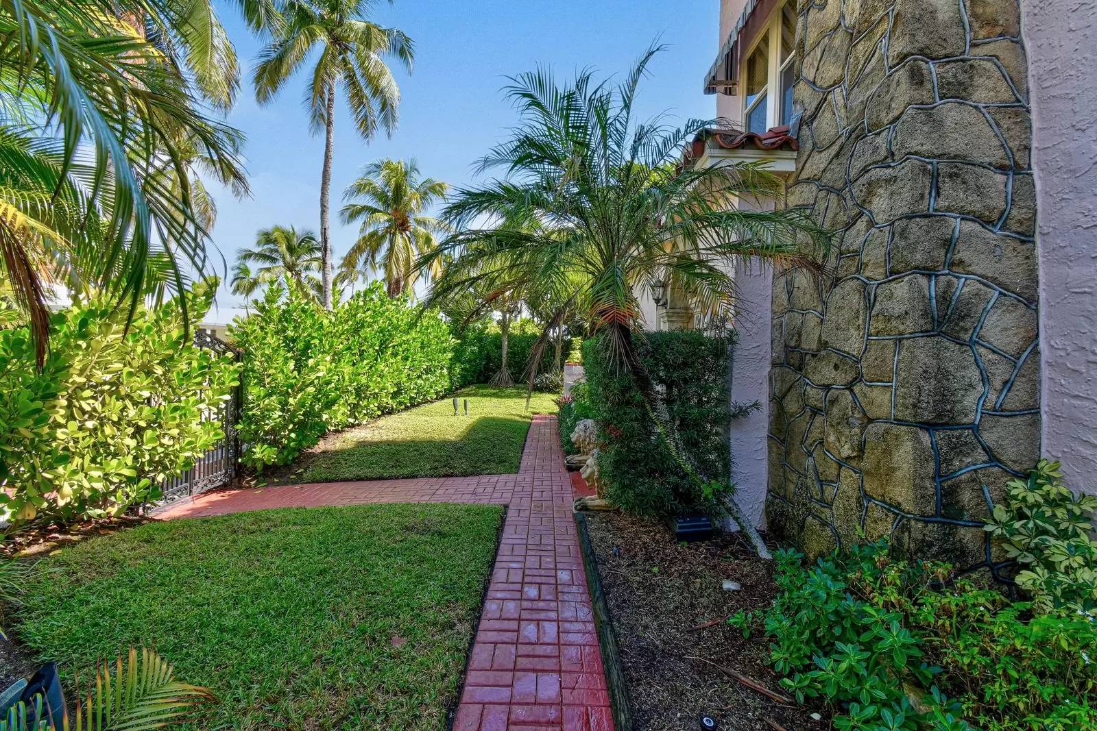 Property Image 61
