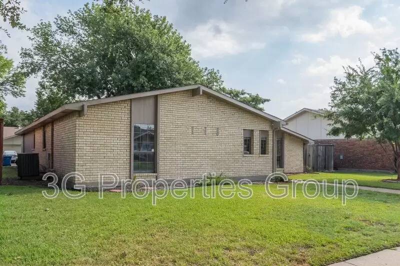 Property Image 4