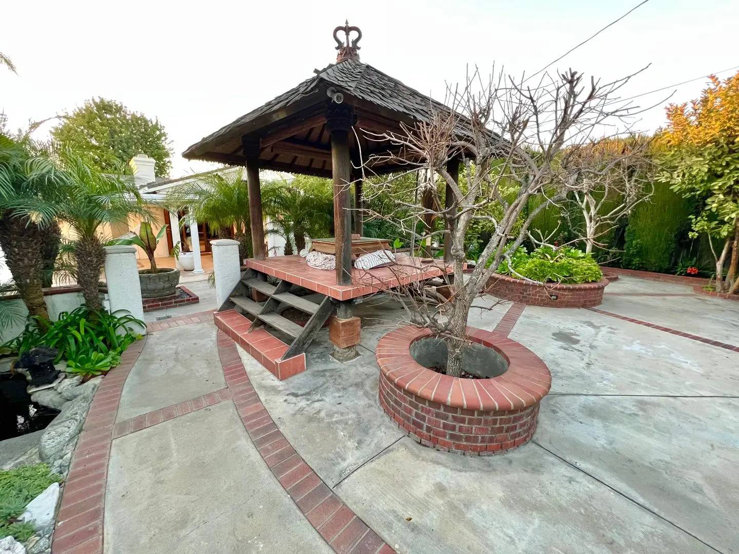 Property Image 40