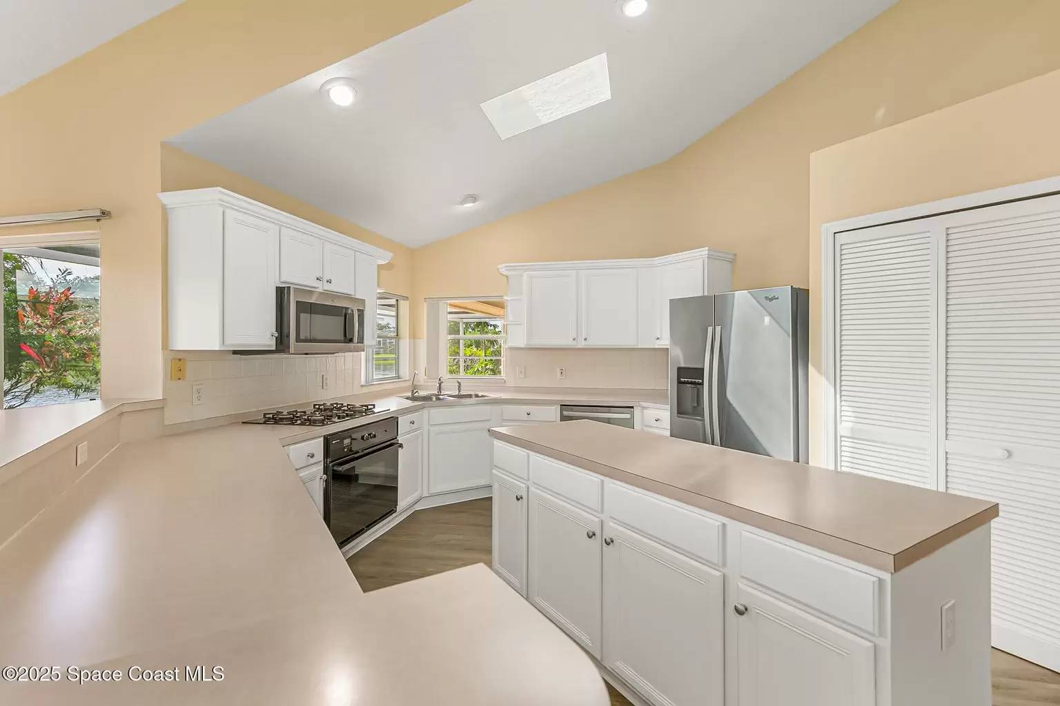 Property Image 8