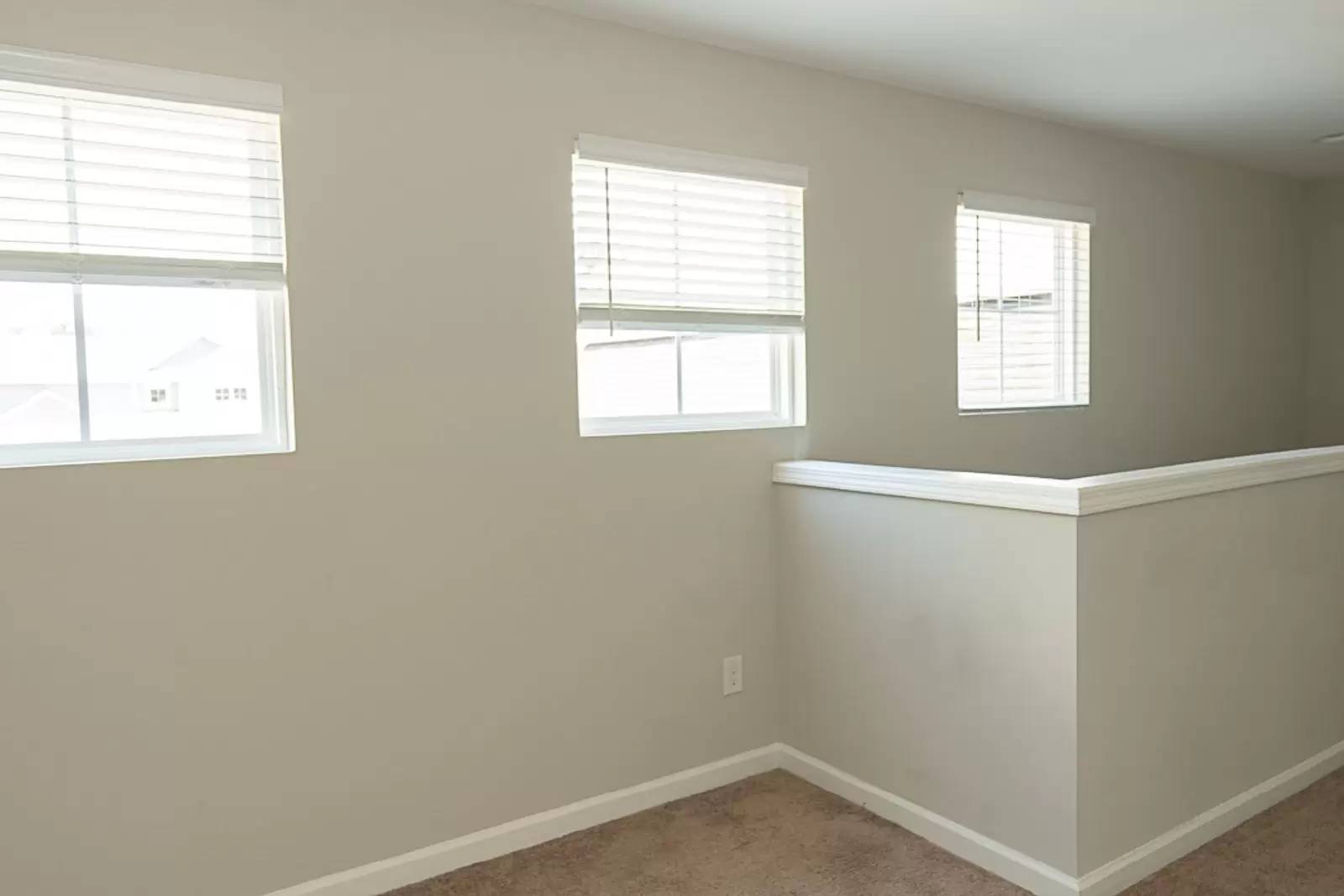 Property Image 100