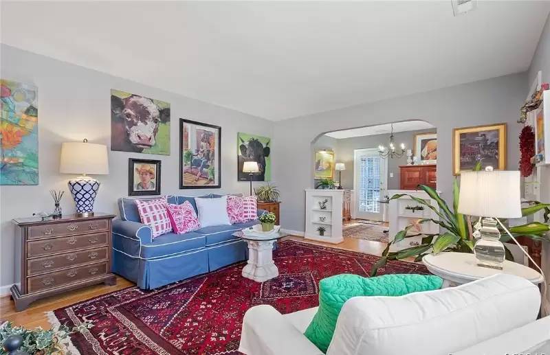 Property Image 6