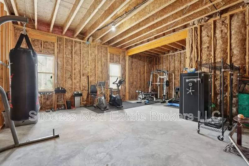Property Image 77