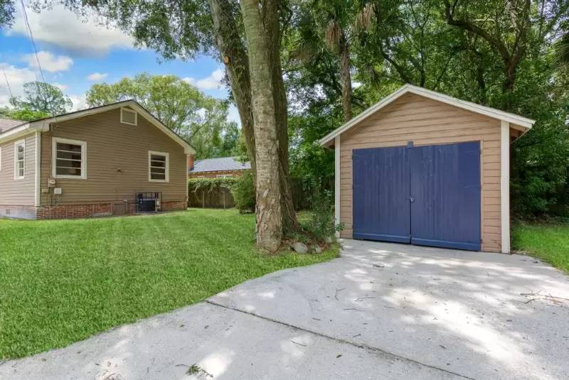 Property Image 43