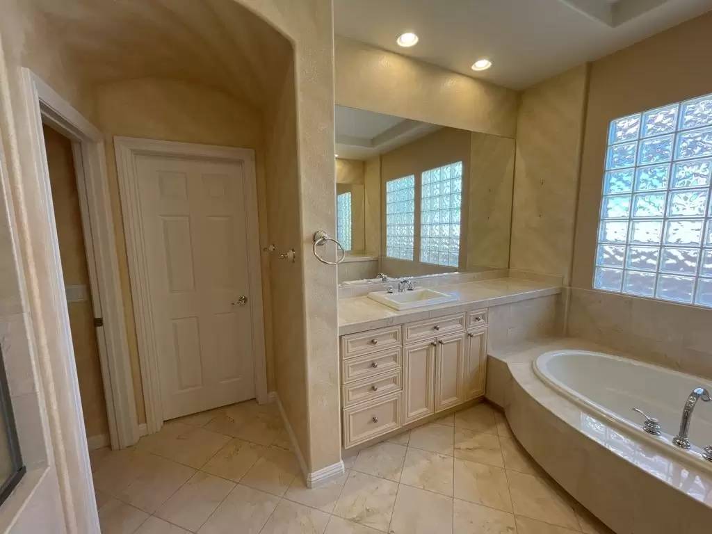 Property Image 68