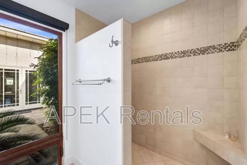 Property Image 104