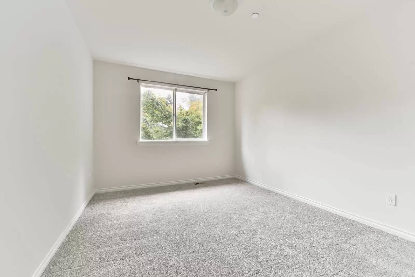 Property Image 80